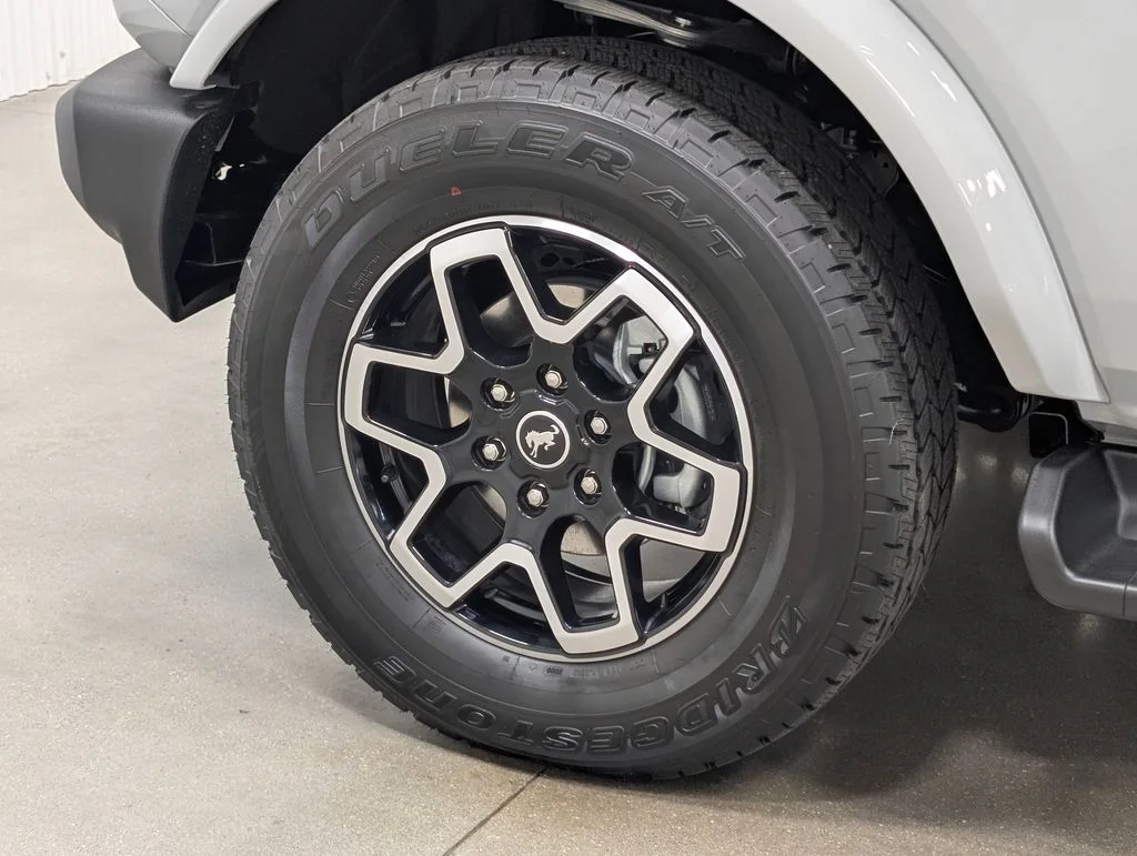 New 2026 Avalanche Gray Ford Outer Banks® image 2