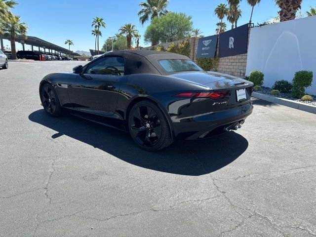 Used 2021 Santorini Black Metallic Jaguar R-Dynamic image 7