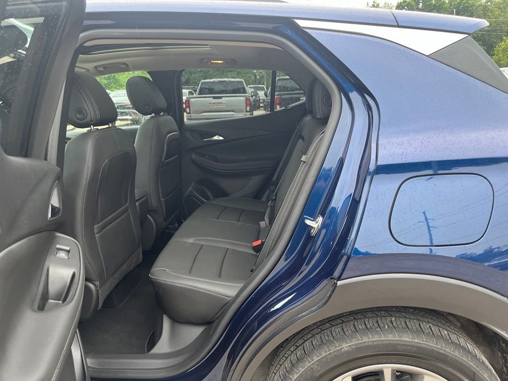 Used 2023 Sapphire Buick Essence image 31