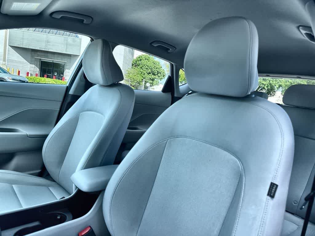 Used 2024 Atlas White Hyundai SE image 13