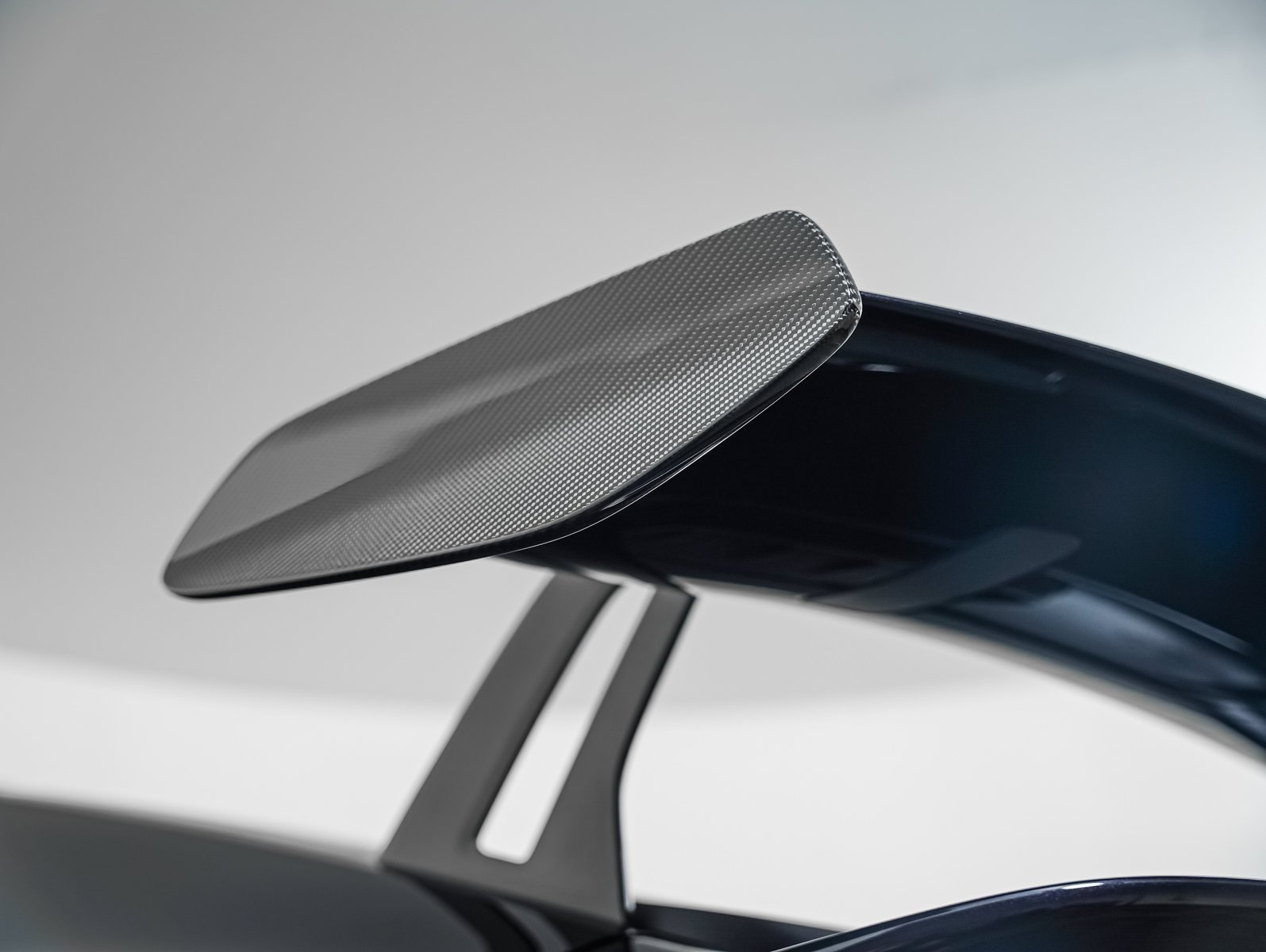 New 2026 JET BLACK MET Porsche GT3 image 26