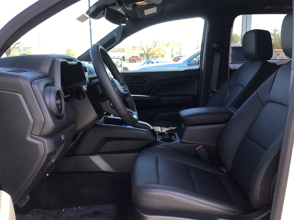 2026 Chevrolet Colorado Trail Boss - Photo 11
