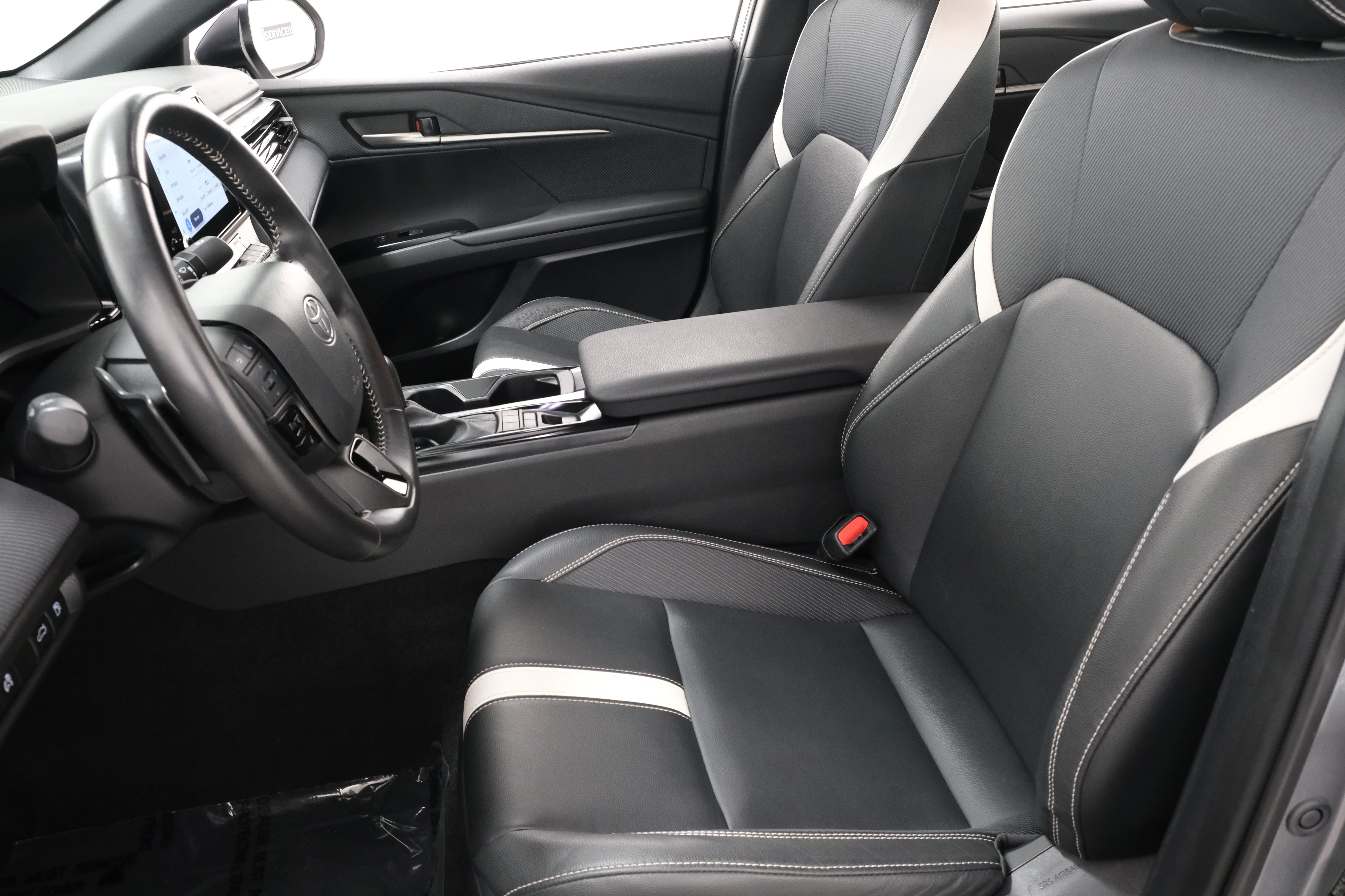 Used 2025 Heavy Metal Toyota SE image 30