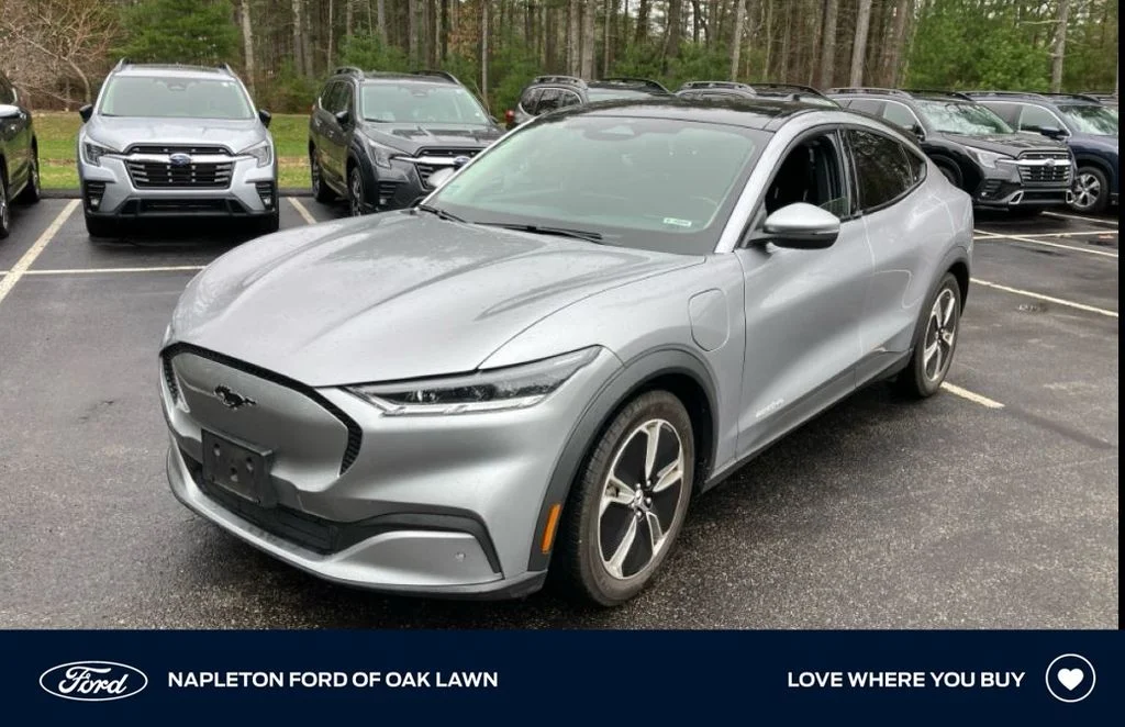 2021 Ford Mustang-Mach-e Select's photo