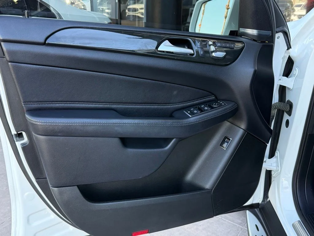 Used 2017  Mercedes-Benz GLE 350 image 20