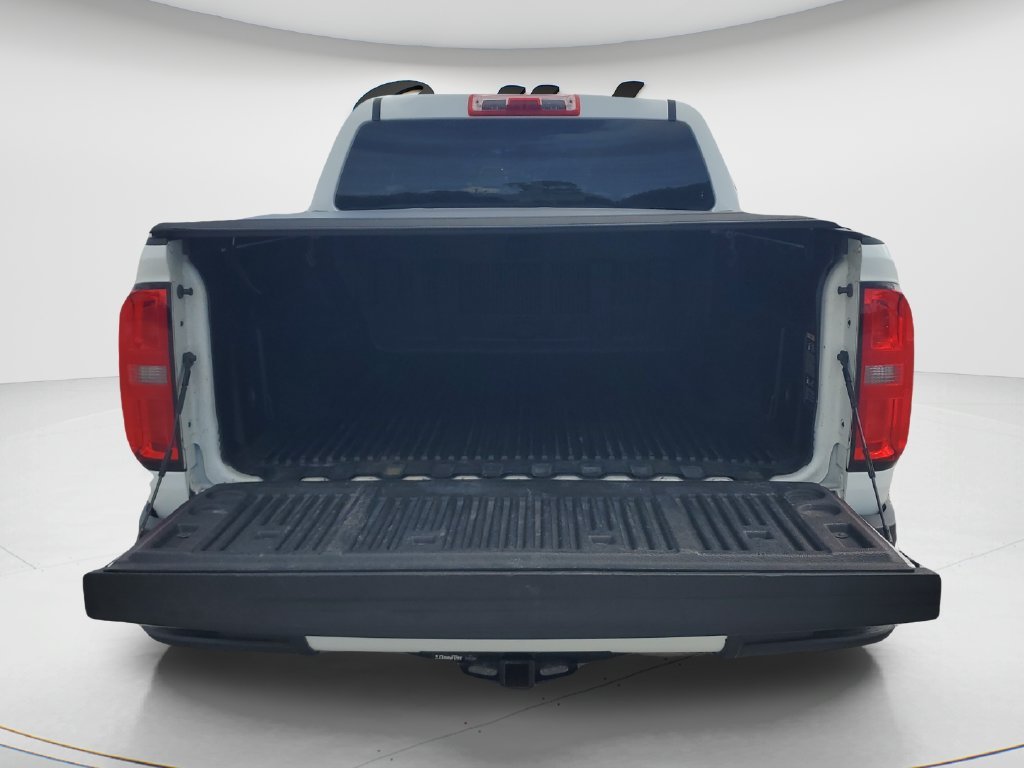 Used 2020 SUMMIT WHITE Chevrolet 2WD LT image 9