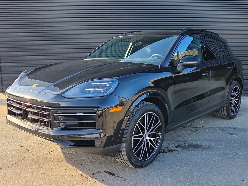 2025 Porsche Cayenne Base