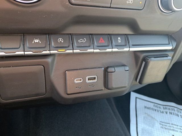 Used 2022 Blue Chevrolet Custom image 19