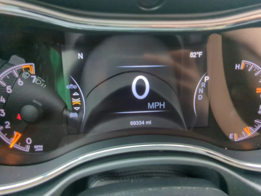 Used 2020 Gray Jeep Limited image 16