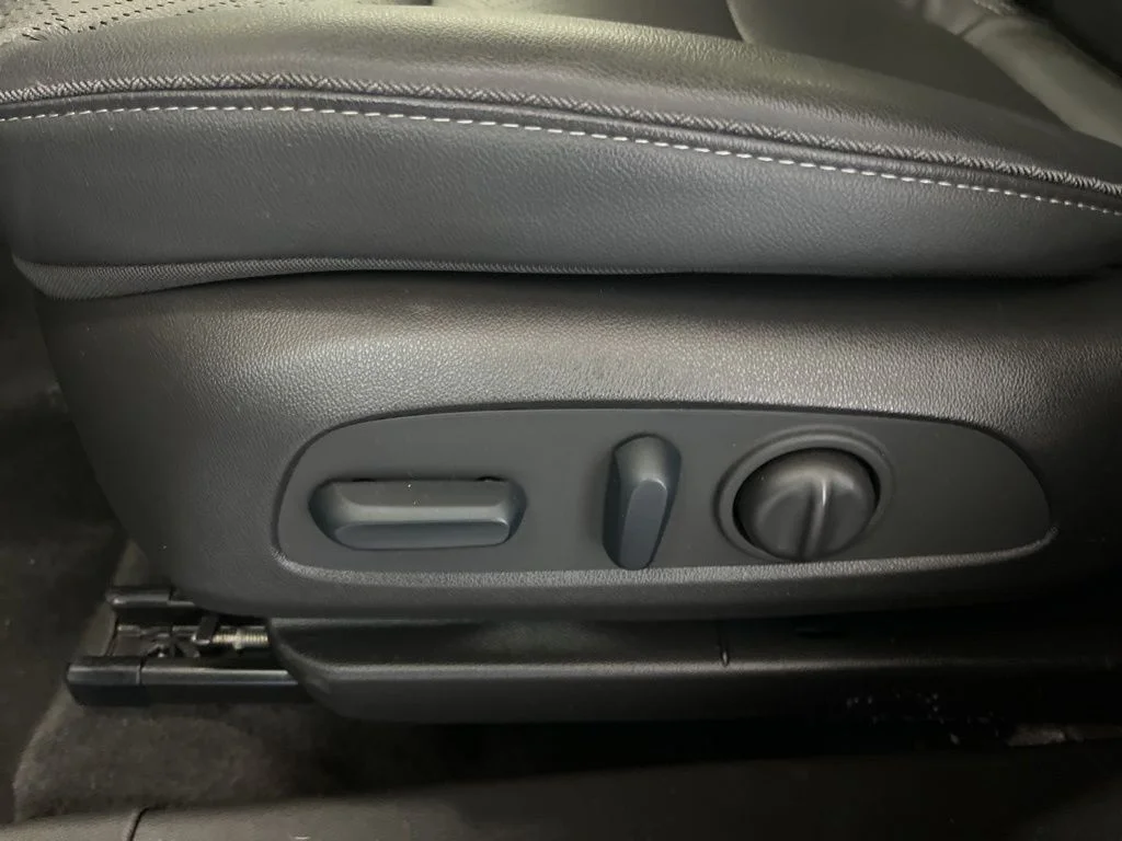 Used 2023 Gray Buick Essence image 6
