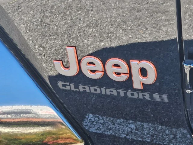Used 2026 Black Jeep Mojave image 13