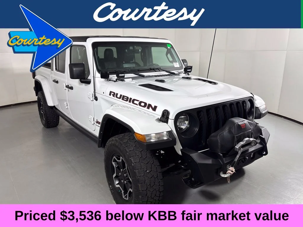Used 2022 White Jeep Rubicon image 1