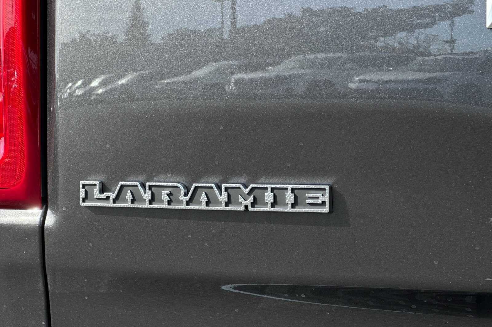 New 2026 Granite Crystal Metallic Clear-Coat Exterior Paint RAM LARAMIE image 26