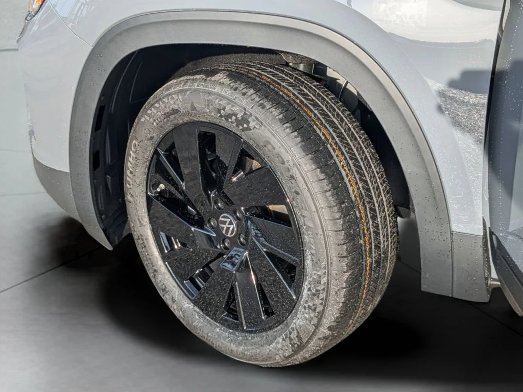 New 2026 Gray Volkswagen 2.0T SE w/Technology image 29