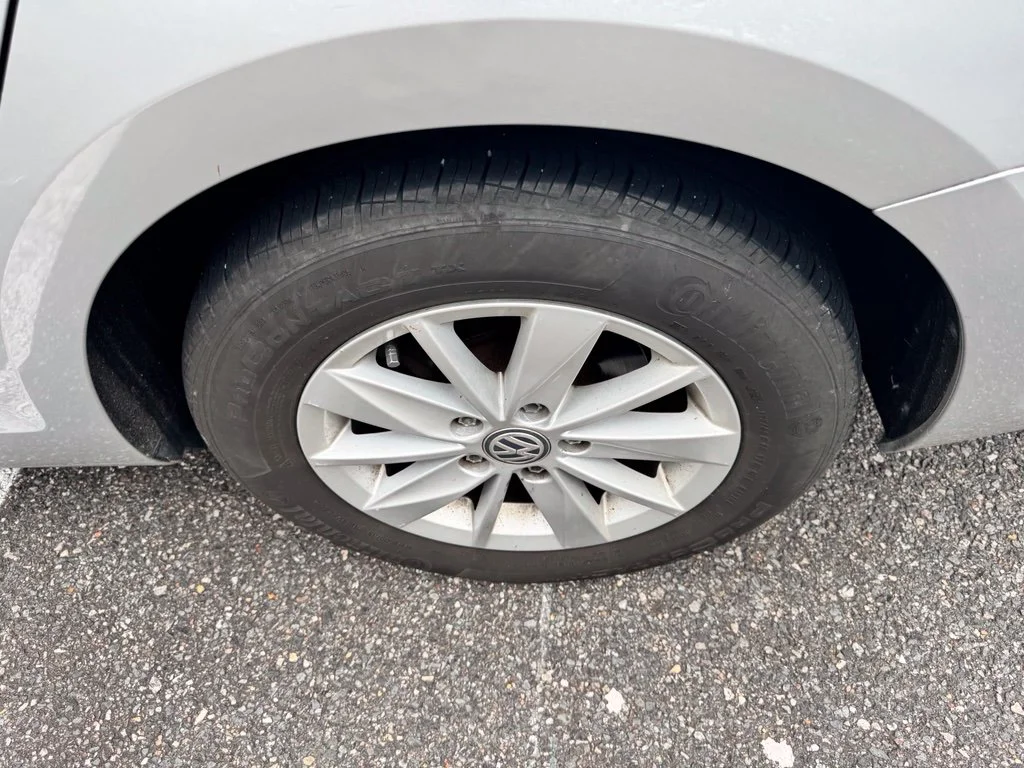Used 2017 Silver Volkswagen S image 12