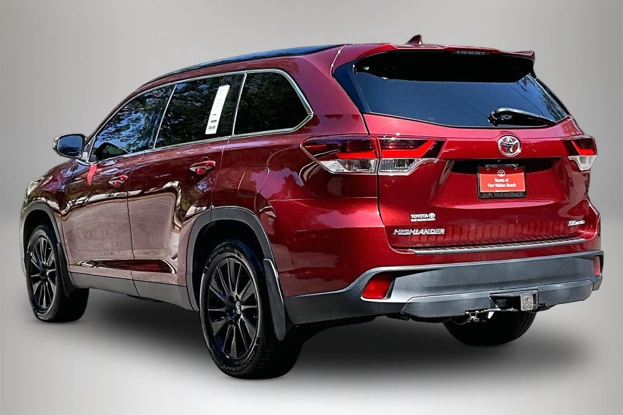 Used 2019 Red Toyota SE image 4