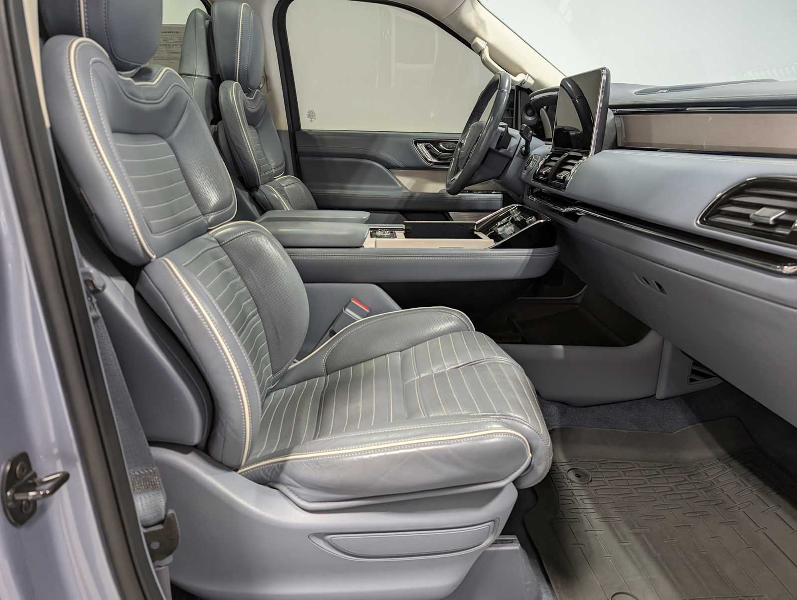 Used 2021 Chroma Crystal Blue Lincoln Black Label image 44