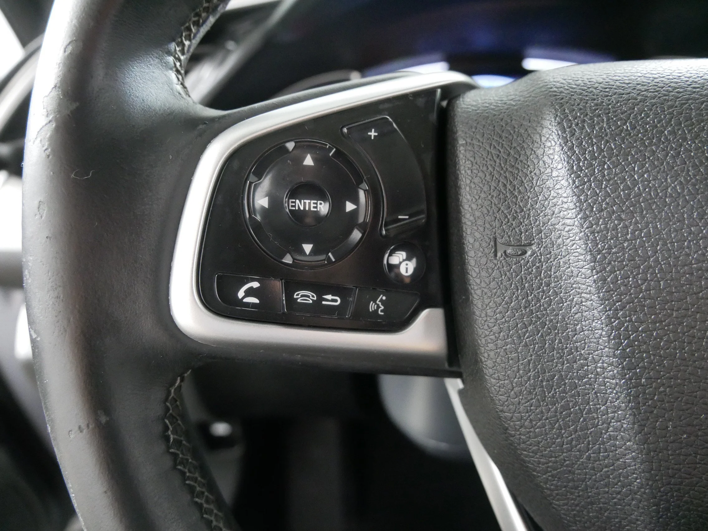 Used 2020 Lunar Silver Metallic Honda EX image 27
