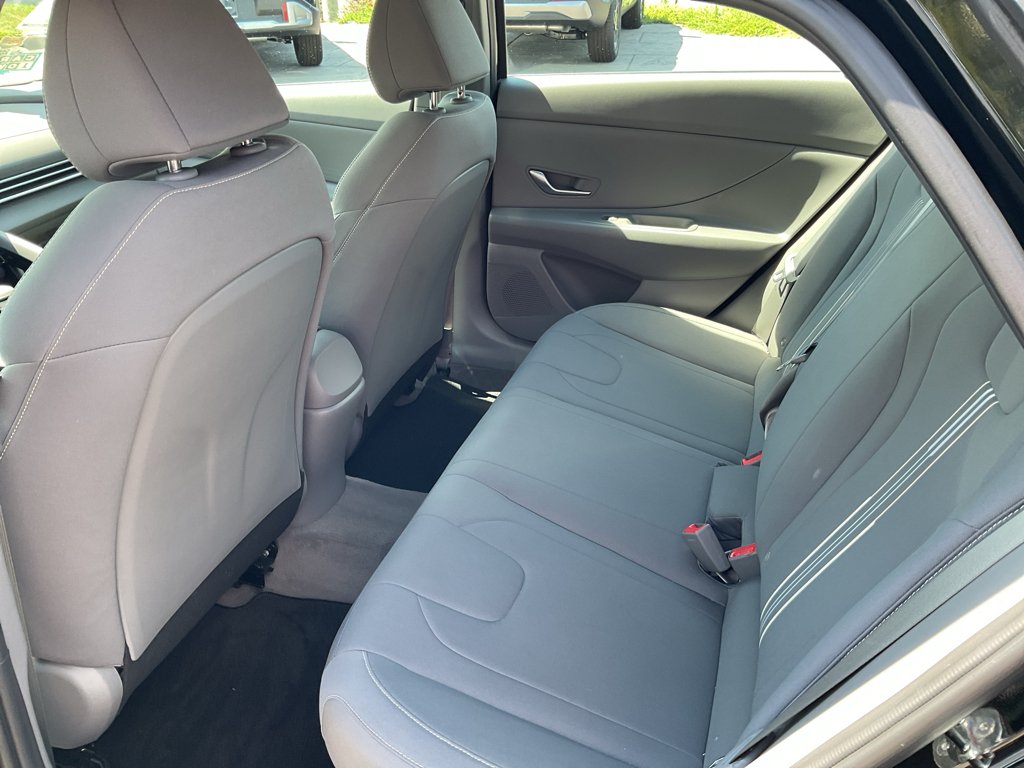 Used 2023 Onyx Black Hyundai Blue image 16