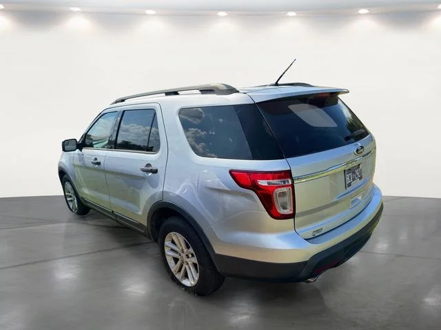 Used 2015 Silver Ford Base image 19