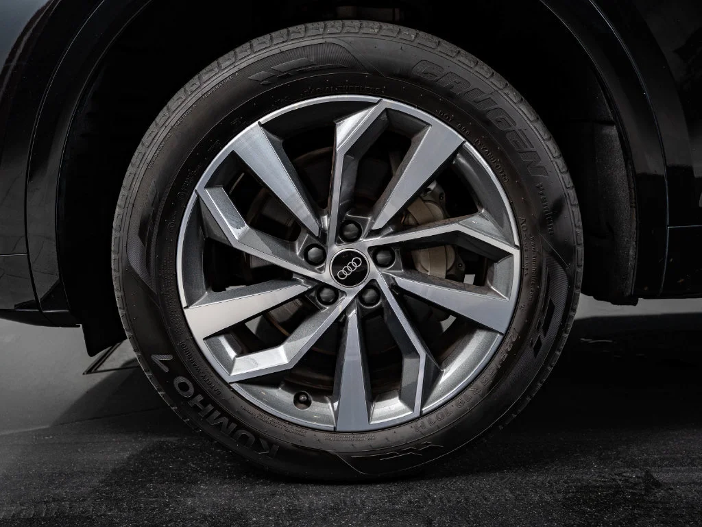 Used 2023 Mythos Black Metallic Audi 45 S line Premium image 13