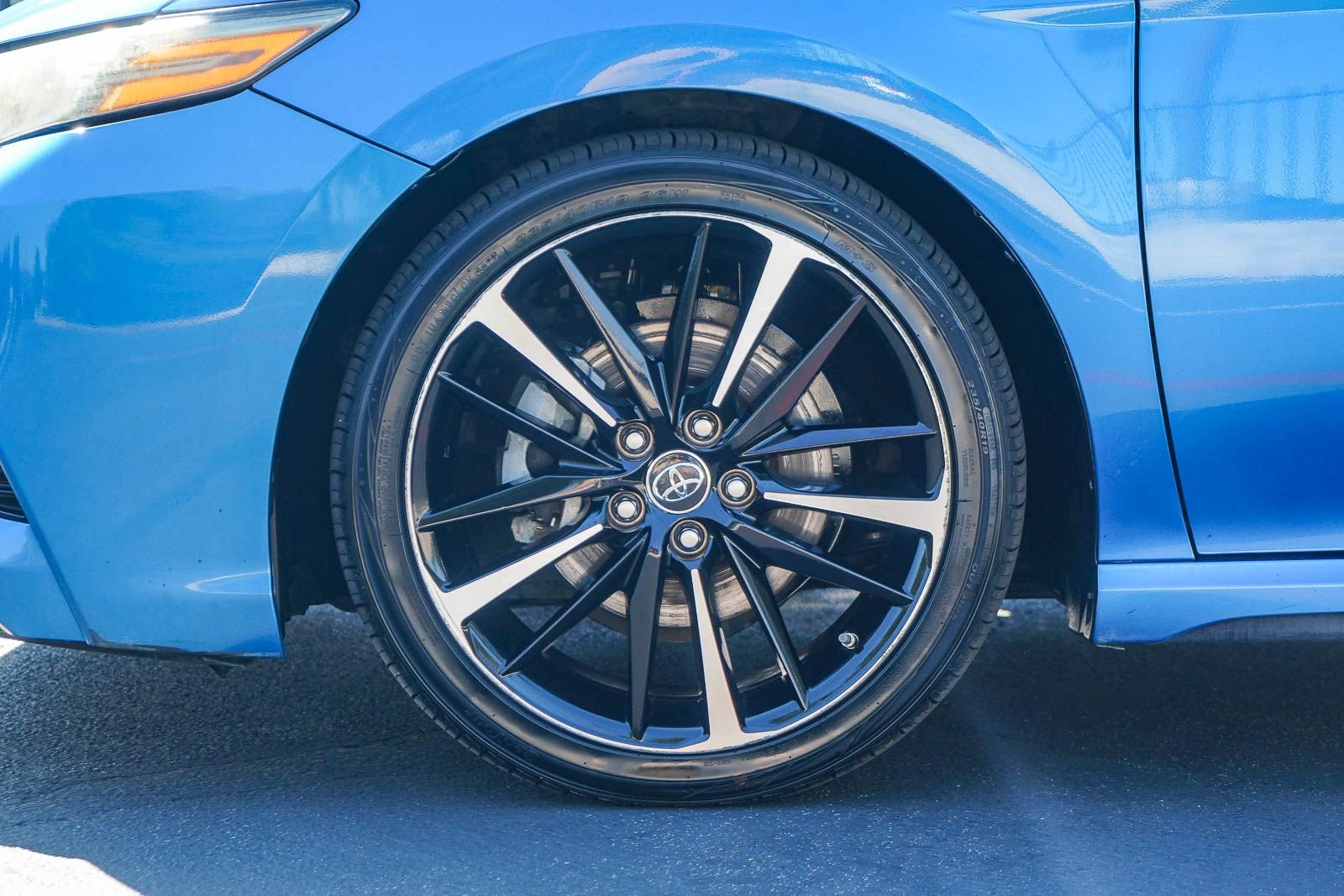 Certified Used 2018 Midnight Black Metallic Toyota XSE image 12