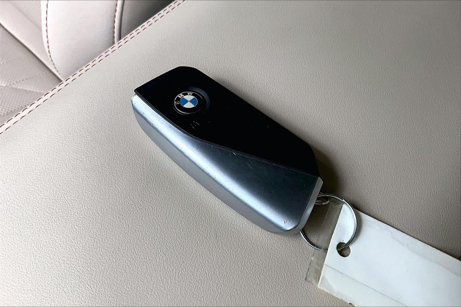 Used 2025 Alpine White BMW 30 xDrive image 12