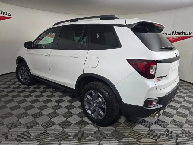 Used 2025 White Honda TrailSport image 30