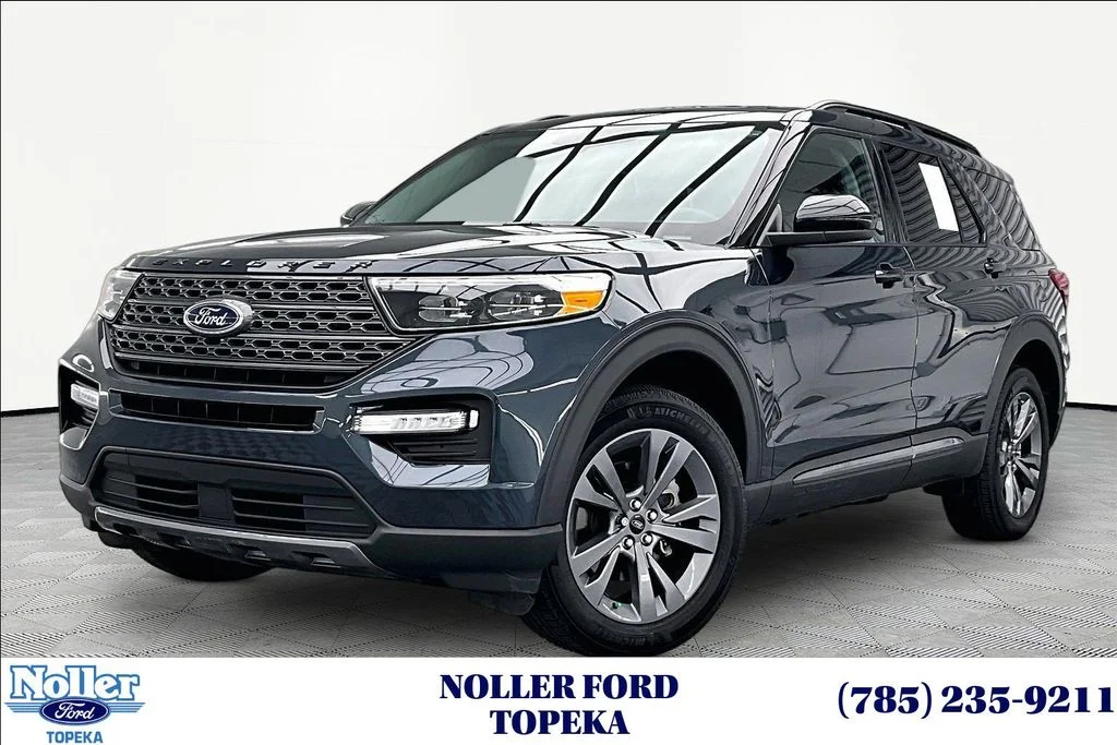Certified Used 2023 Blue Metallic Ford XLT image 1
