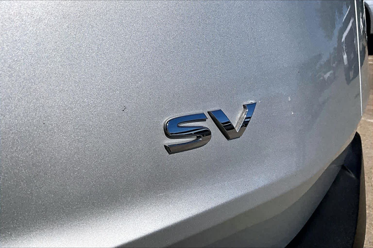 Used 2023 Brilliant Silver Metallic Nissan SV image 10