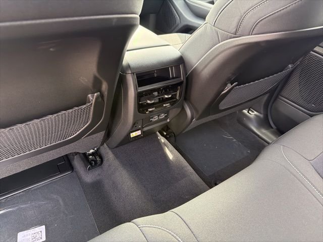 New 2026 Diamond Black Crystal Pearl-Coat Exterior Paint Jeep Laredo X image 9