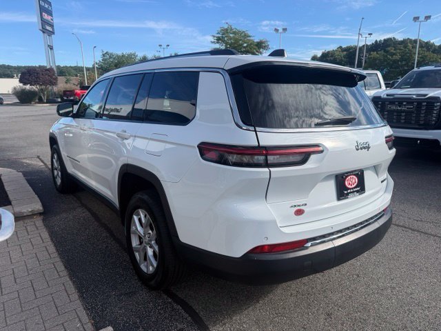 Used 2023 White/off-white Jeep Limited image 5