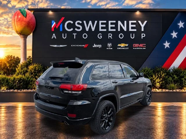 Used 2021 Black Jeep Laredo X image 5