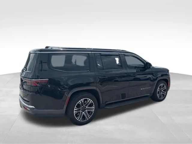Used 2022 Black Jeep Series III image 6