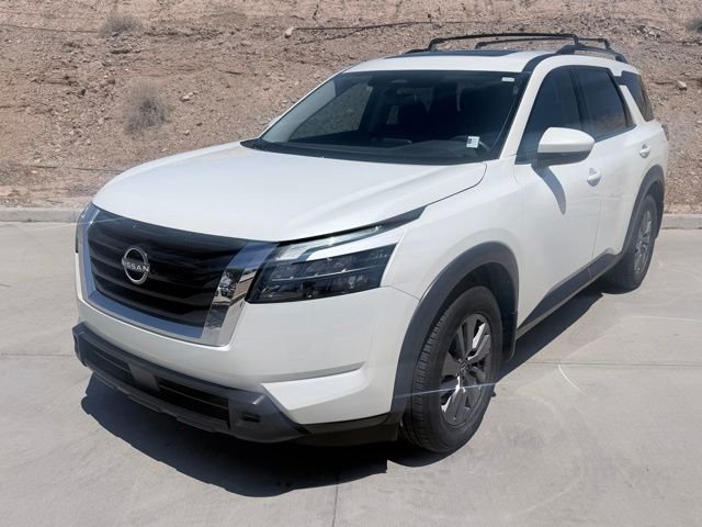 2024 Nissan Pathfinder SV 2WD's photo
