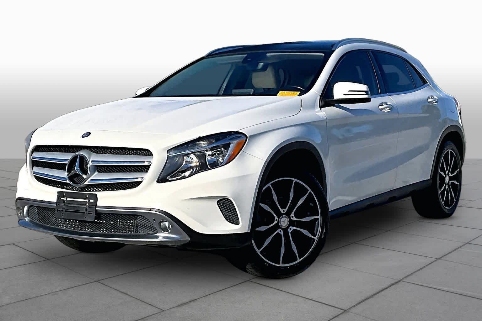 Used 2017 Cirrus White Mercedes-Benz GLA 250 image 2