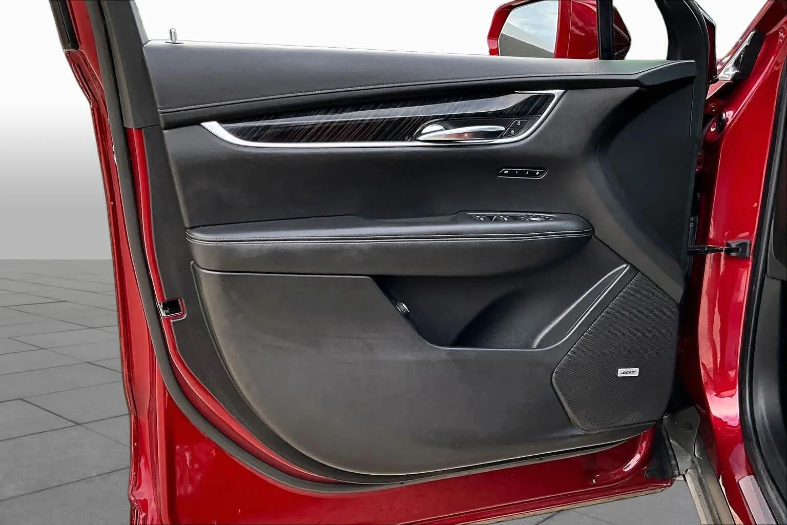 Used 2020 Red Horizon Tintcoat Cadillac FWD Premium Luxury image 22