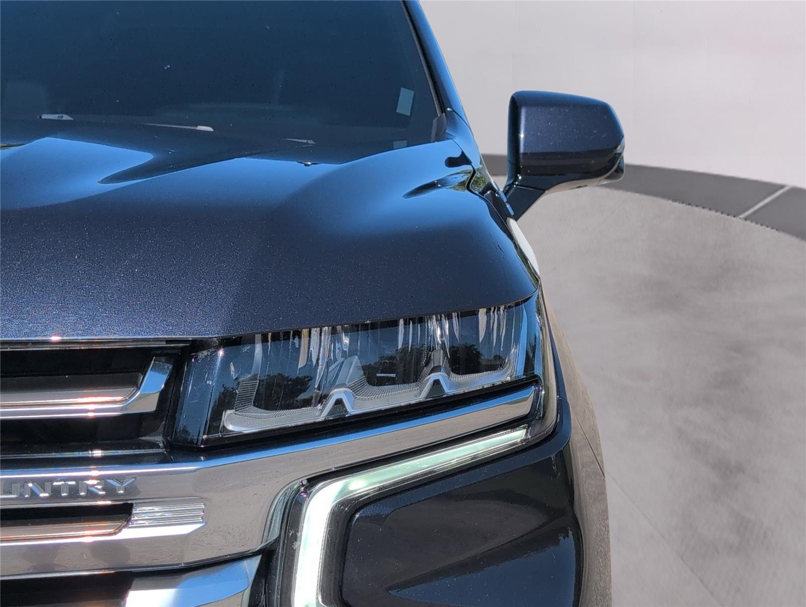 Used 2023 Dark Ash Metallic Chevrolet High Country image 37