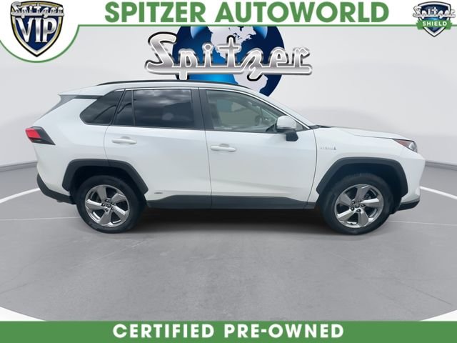 Used 2021 White Toyota XLE Premium image 10