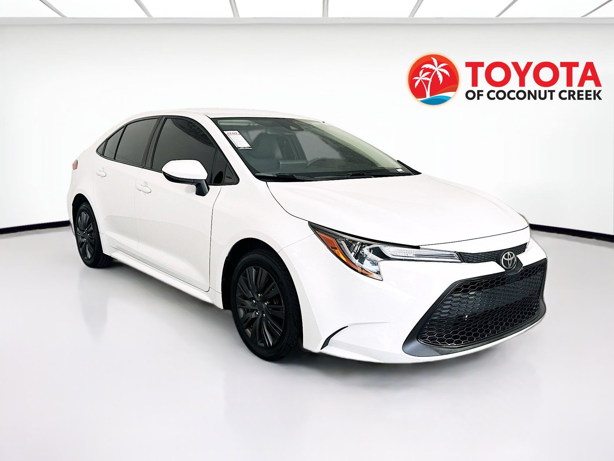 Used 2022 White Toyota LE image 1