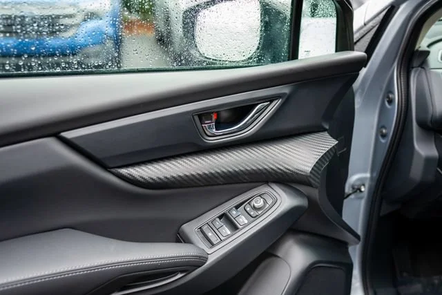 New 2026 Ice Silver Metallic Subaru Premium image 32