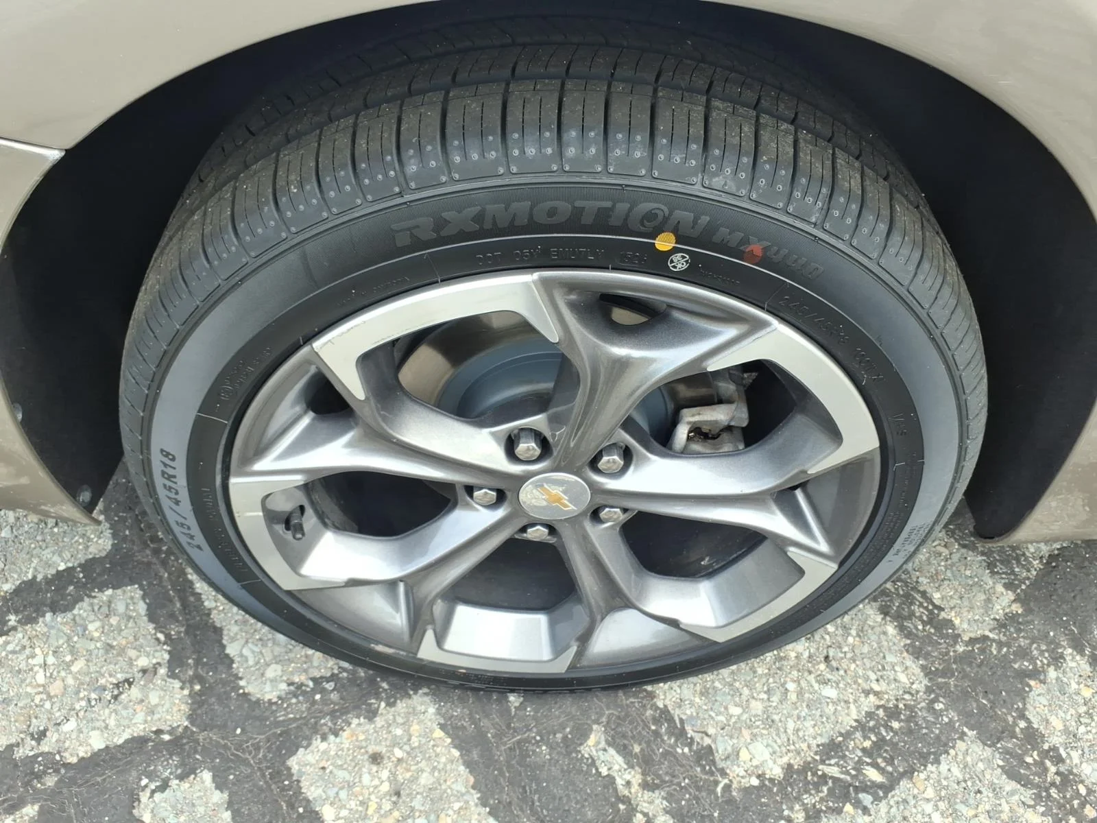 Used 2024 Mineral Gray Metallic Chevrolet LT image 10