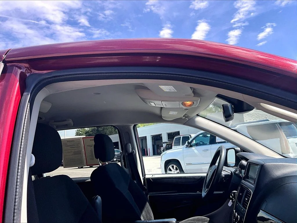 Used 2019 Red Dodge SE image 22