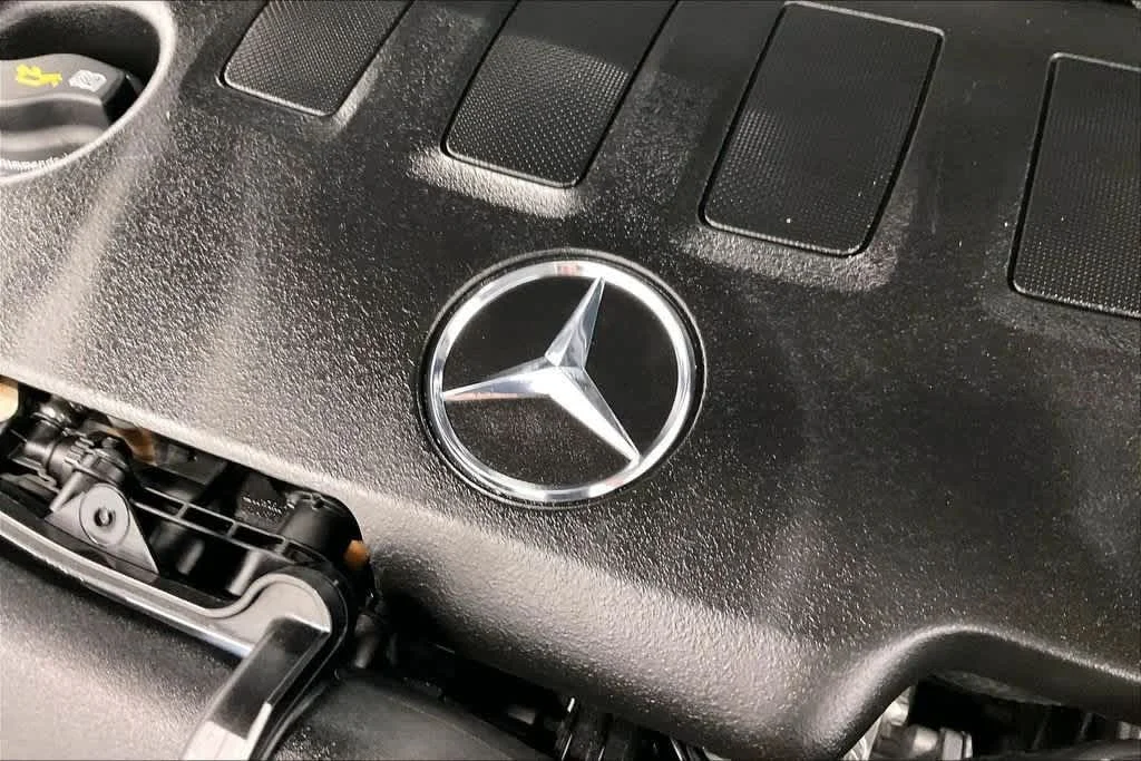Certified Used 2022 Night Black Mercedes-Benz GLB 250 image 32