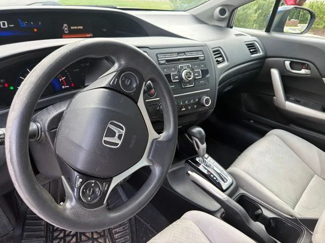 Used 2015  Honda LX image 11