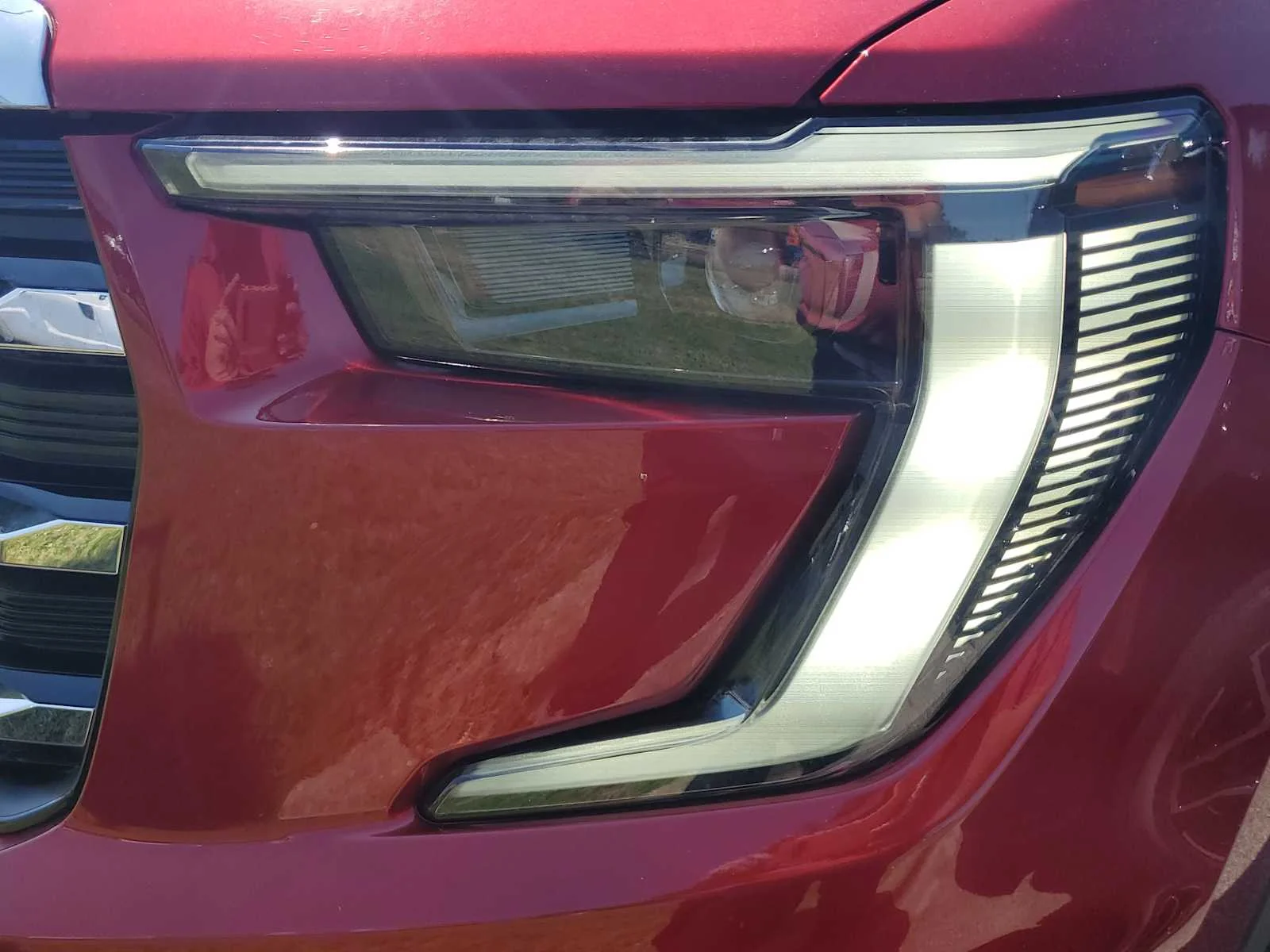New 2025 Volcanic Red Tintcoat GMC Elevation image 18