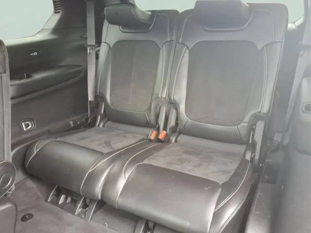 Used 2021 Silver Jeep Altitude 4x4 image 20