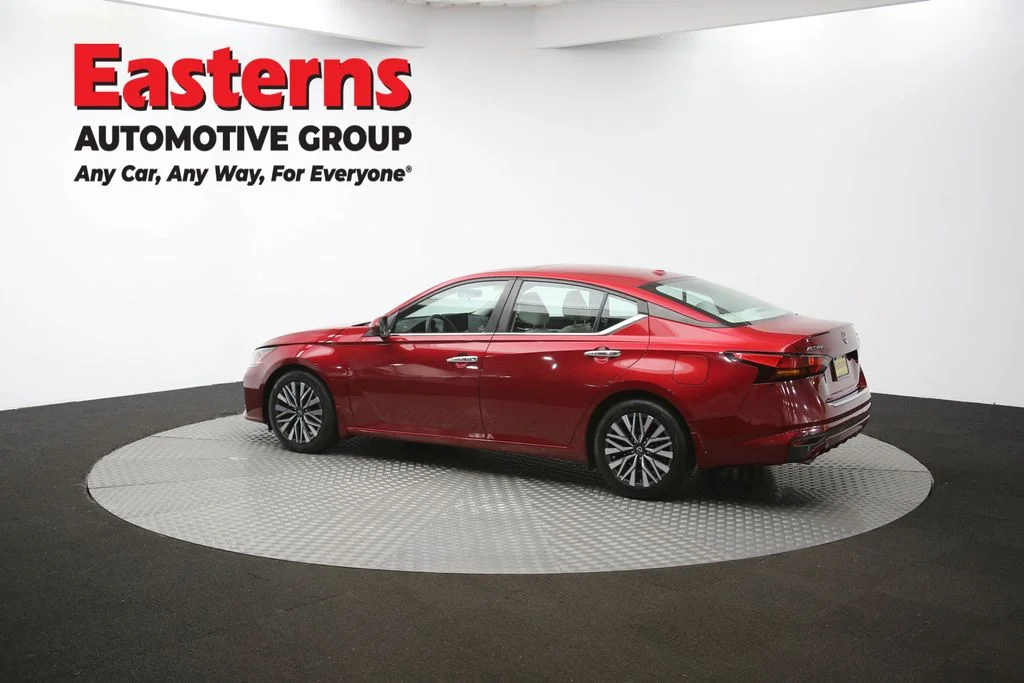 Used 2023 Red Nissan 2.5 SV image 62