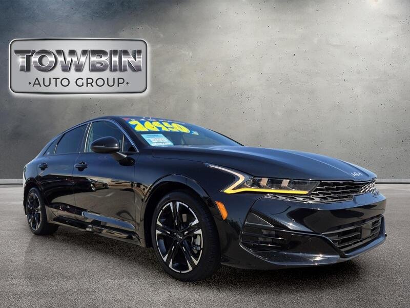 Used 2024 Ebony Black KIA GT-LINE AUTO FWD image 2