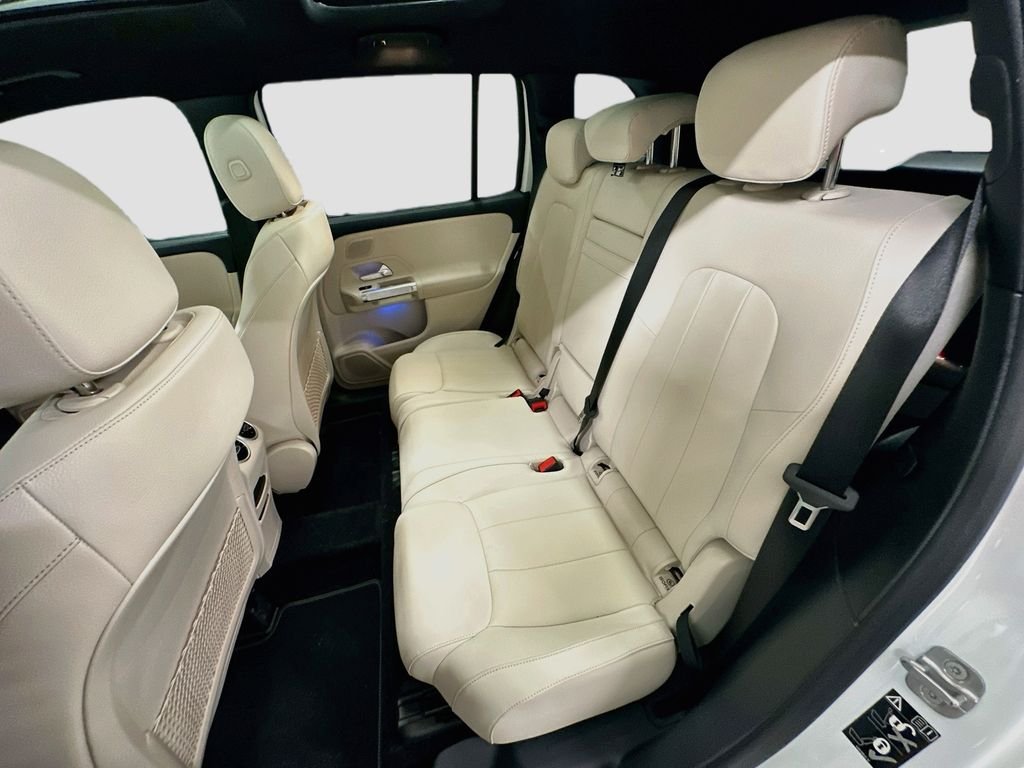 Used 2026 White Mercedes-Benz GLB 250 image 25
